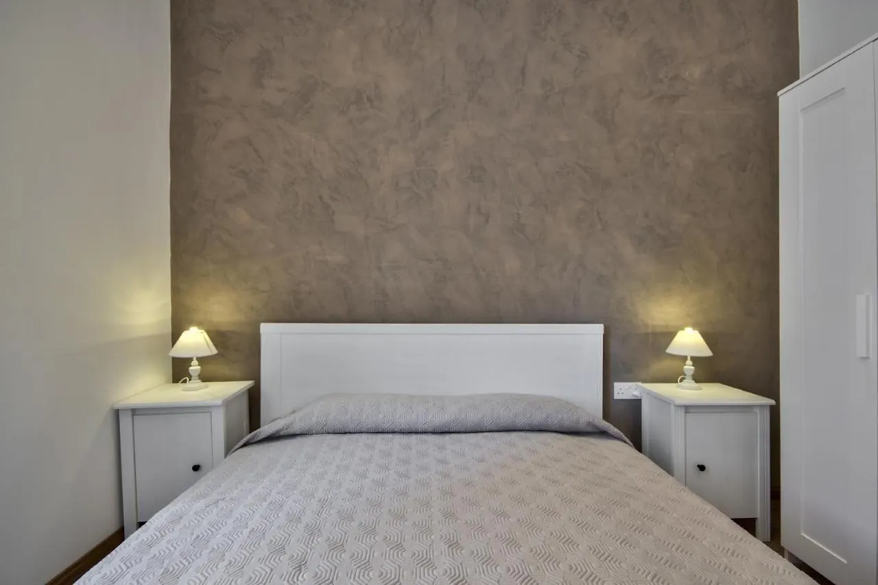 Borgo Apartments 1 & 2 Bedroom Self-Catering Units In Central La Valeta