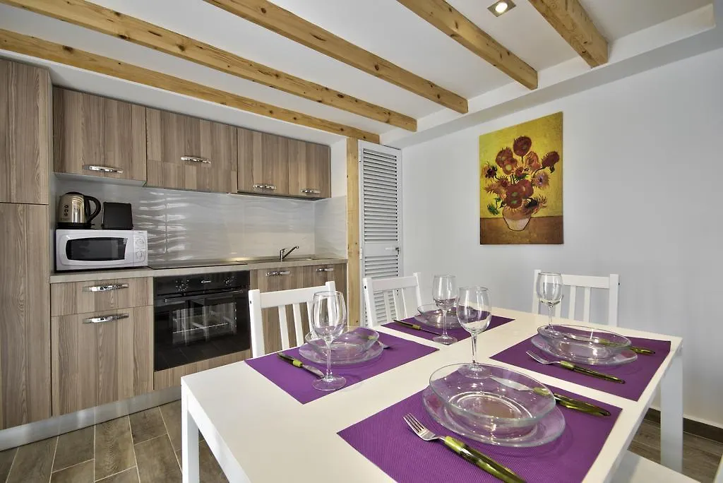 Borgo Apartments 1 & 2 Bedroom Self-Catering Units In Central Valletta