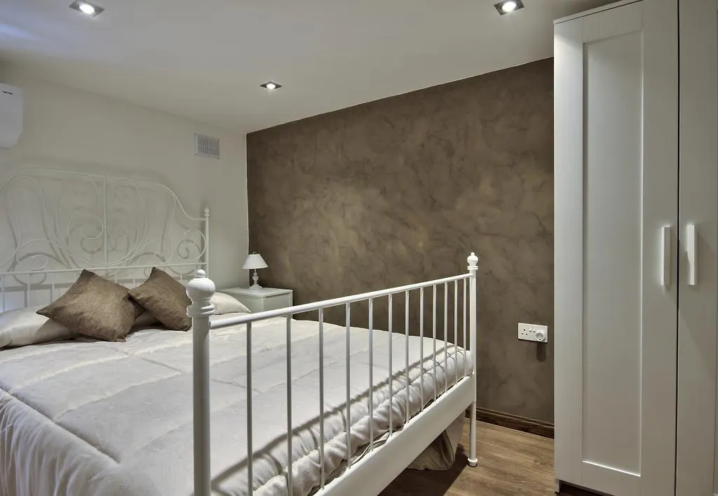 Borgo Apartments 1 & 2 Bedroom Self-Catering Units In Central Valletta
